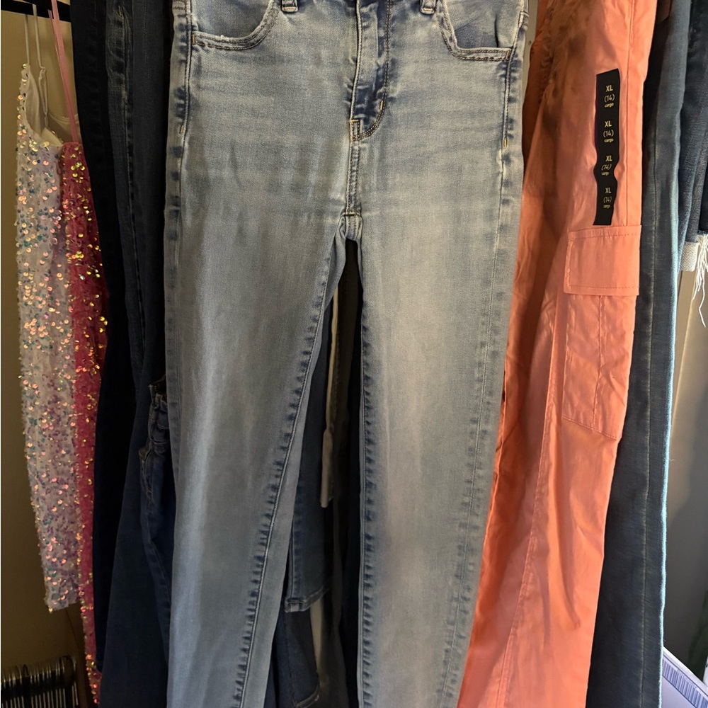 American Eagle Outfitters Light Blue Skinny Jeans